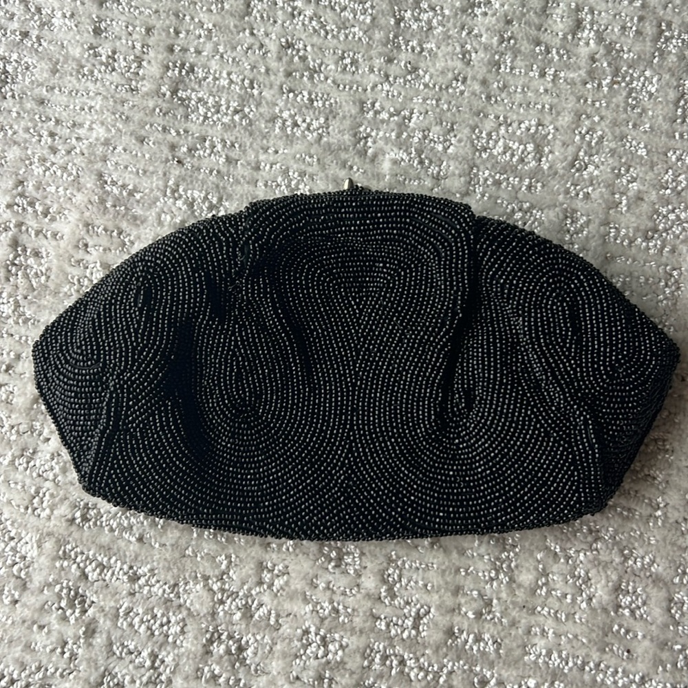 Beautiful, vintage,‎ black beaded clutch